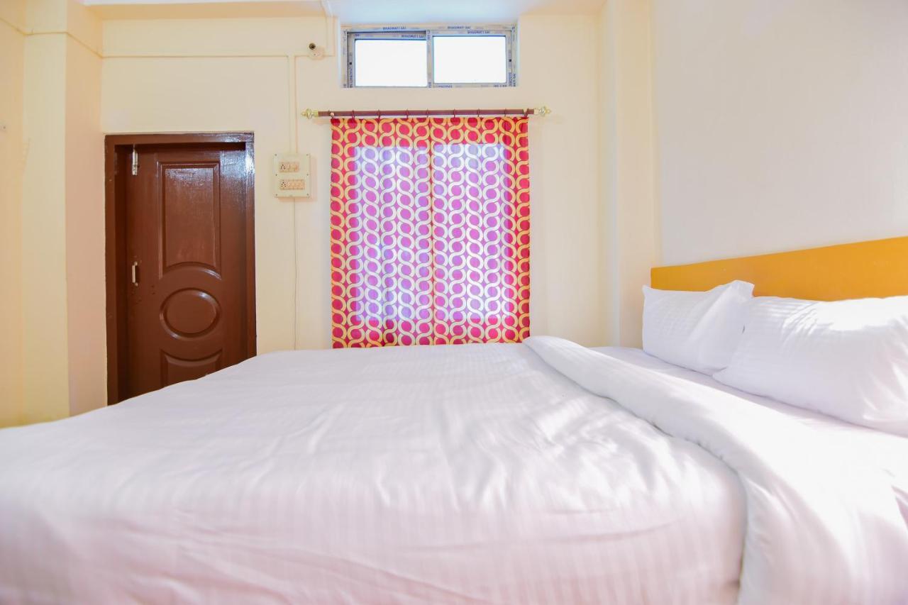 Spot On 30735 Dreamland Guest House Dispur Extérieur photo